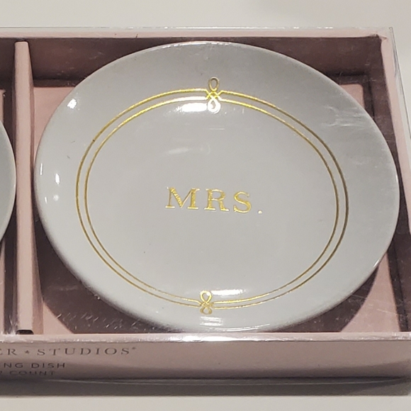Mr. And Mrs. Ring Holder Dishes New in Sealed original packaging - Picture 5 of 5